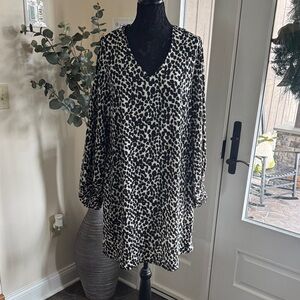 Elegant Animal Print Long Sleeve Dress
